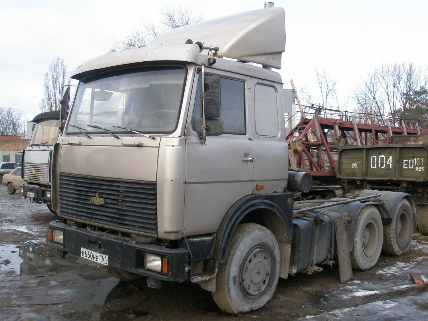 МАЗ 64229 седельный тягач